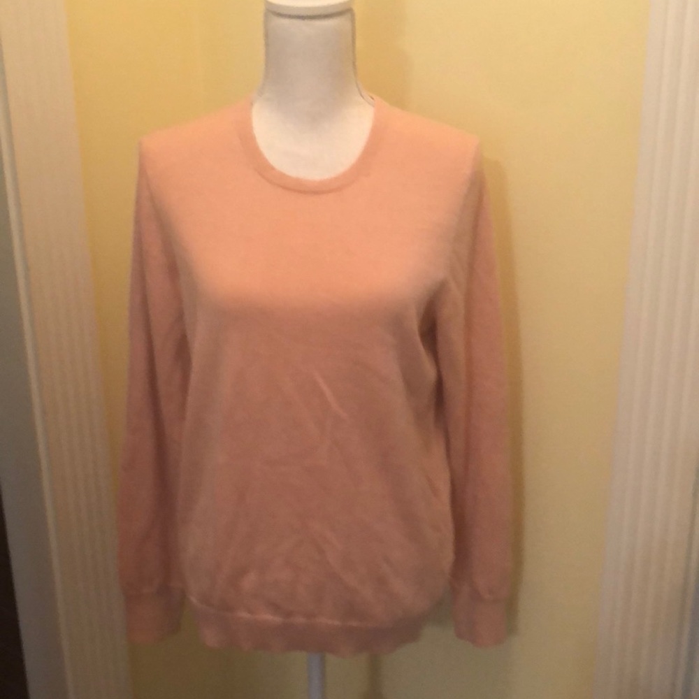 Loft peachy pink crew neck sweater. EUC